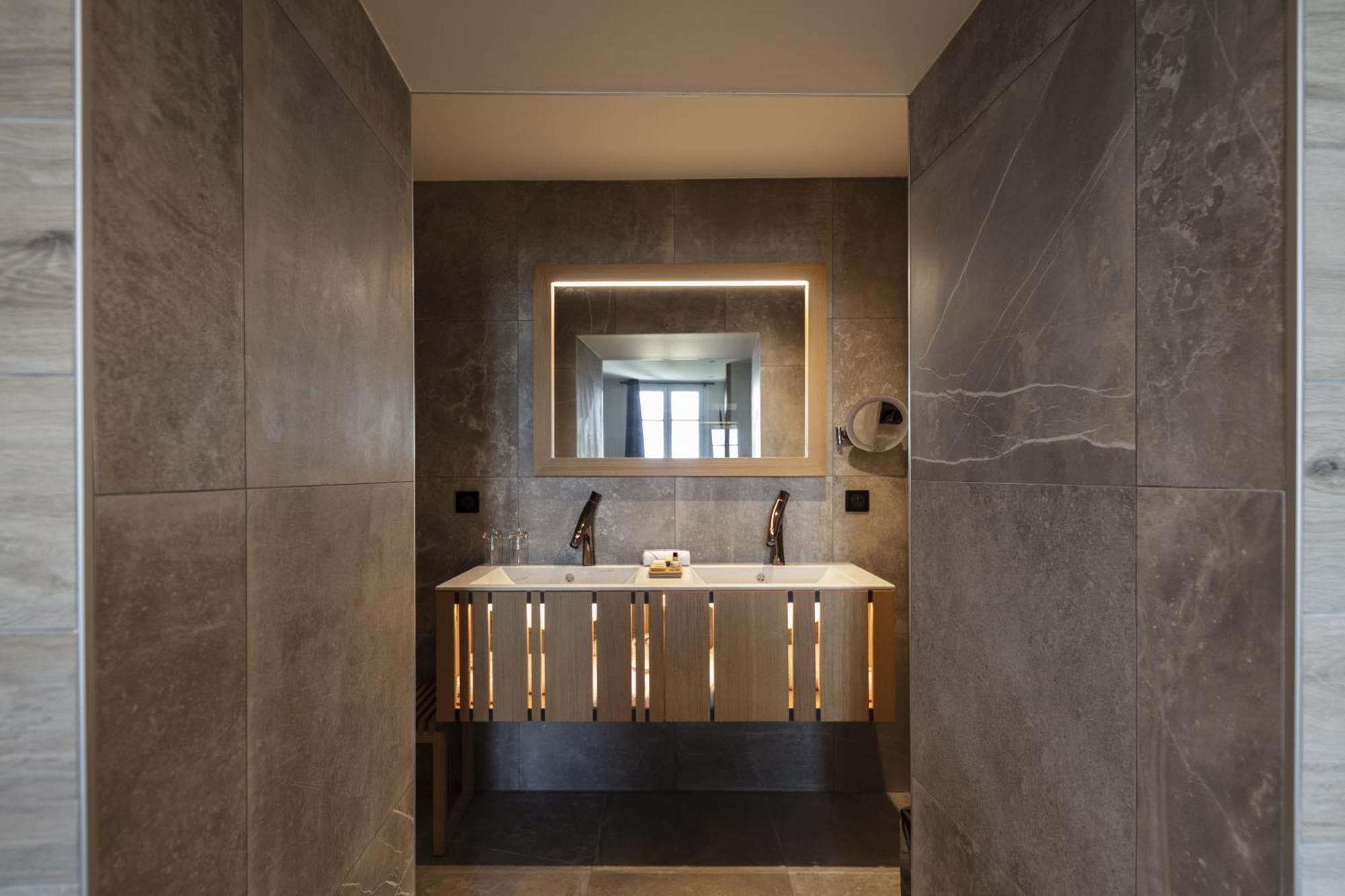 Hotel & Restaurant Origines Par Adrien Descouls - Teritoria Le Broc  Kültér fotó